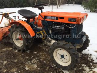 Nagyobb képek megjelenítéséhez kattintson ide
2551-630-4344 Kubota B6000 japán kistraktor (1)