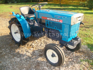 Nagyobb képek megjelenítéséhez kattintson ide
3054-757-379 Mitsubishi D1550 japán kistraktor (1)