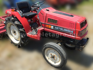 Nagyobb képek megjelenítéséhez kattintson ide
3330-793-7492 Mitsubishi MT20 japán kistraktor (1)