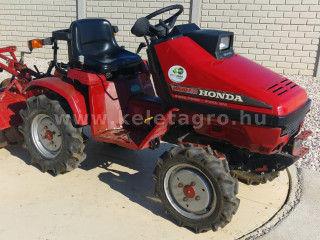 Nagyobb képek megjelenítéséhez kattintson ide
279-836-2428 Honda Mighty 11 RT1100 japán kistraktor (1)