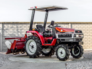 Nagyobb képek megjelenítéséhez kattintson ide
3274-1232-5556 Yanmar F165D japán kistraktor (1)