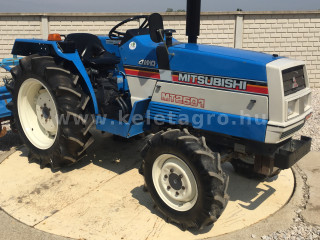 Nagyobb képek megjelenítéséhez kattintson ide
3795-1768-1734 Mitsubishi MT2501D japán kistraktor (1)