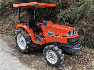 Nagyobb képek megjelenítéséhez kattintson ide
6853-1835-8512 Kubota X-20 japán kistraktor (1)