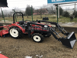 Nagyobb képek megjelenítéséhez kattintson ide
2756-2284.5-8211 Mitsubishi MT200 japán kistraktor homlokrakodóval (1)