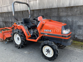 Nagyobb képek megjelenítéséhez kattintson ide
335-1226-9737 Kubota A-155 japán kistraktor (1)