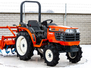 Nagyobb képek megjelenítéséhez kattintson ide
5189-1750-3702 Kubota GB20F japán kistraktor (1)
