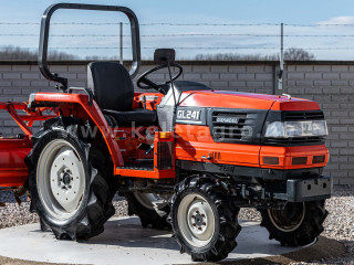 Kubota GL241 japán kistraktor (1)