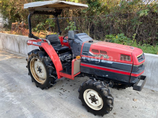Nagyobb képek megjelenítéséhez kattintson ide
2779-1650-5492 Mitsubishi MT246 japán kistraktor (1)