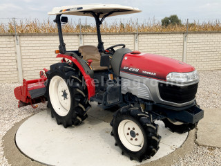 Nagyobb képek megjelenítéséhez kattintson ide
6753-2950-5412 Yanmar EF228 japán kistraktor (1)