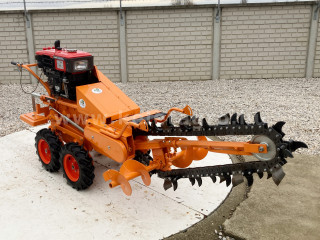 Nagyobb képek megjelenítéséhez kattintson ide
7132-1345-5428 Kawabe T-40F önjáró árokásó / árokmaró (1)