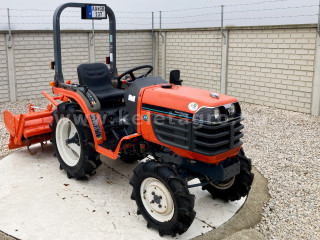Nagyobb képek megjelenítéséhez kattintson ide
8418-2295-2664 Kubota B72 japán kistraktor (1)