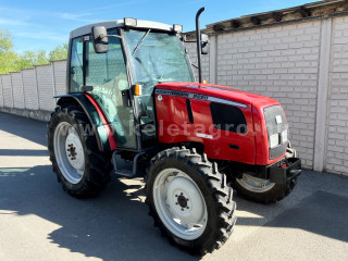Nagyobb képek megjelenítéséhez kattintson ide
3882-4901-6712 Massey Ferguson 2220-4 Cabin traktor (1)