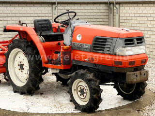 Nagyobb képek megjelenítéséhez kattintson ide
3675-2750-5885 Kubota GL200 japán kistraktor (1)