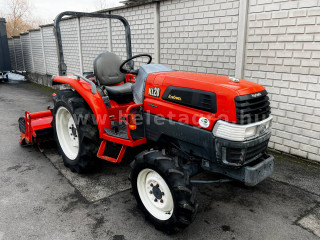 Nagyobb képek megjelenítéséhez kattintson ide
9233-4250-4176 Kubota KL28H U-Shift japán kistraktor (1)