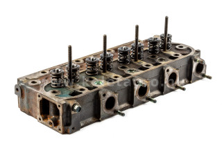 Kubota V1405 hengerfej, használt (1)